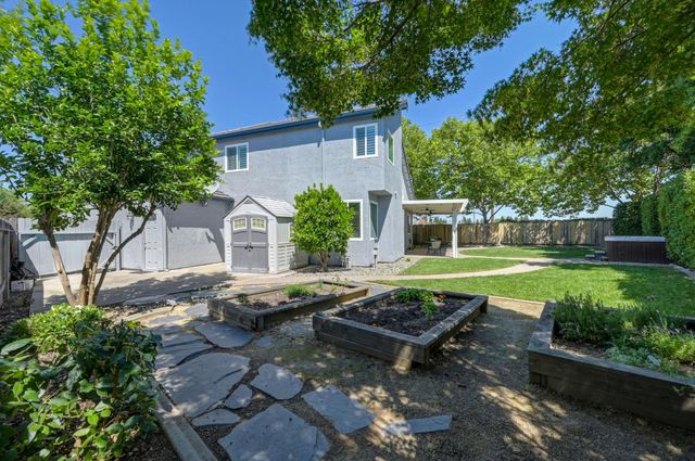 316 Thrush Ct, Roseville, CA 95747