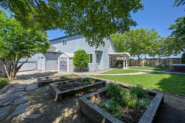316 Thrush Ct, Roseville, CA 95747