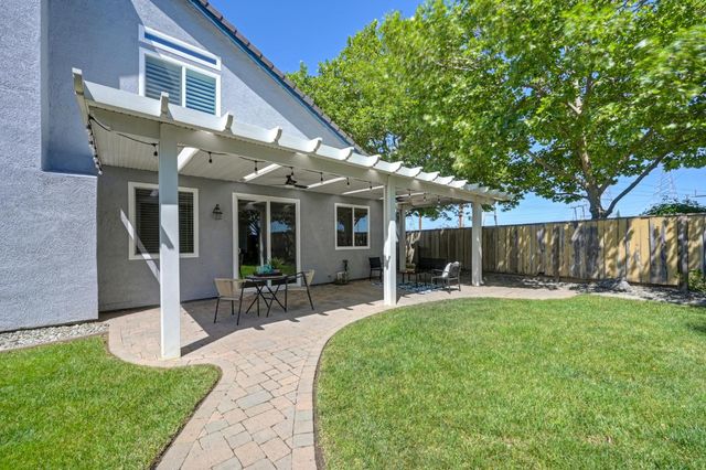 316 Thrush Ct, Roseville, CA 95747