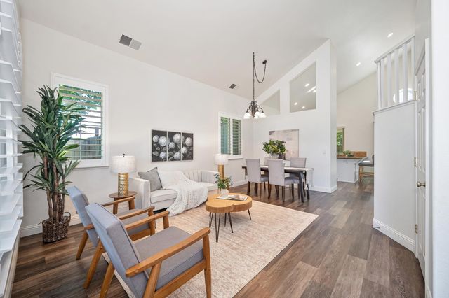 316 Thrush Ct, Roseville, CA 95747