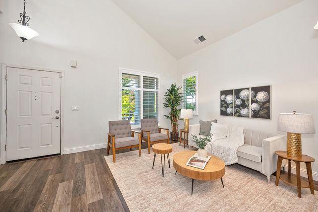 316 Thrush Ct, Roseville, CA 95747