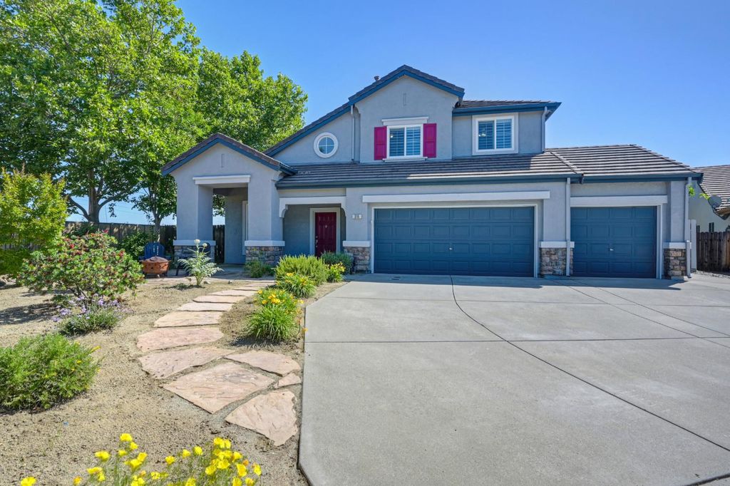 316 Thrush Ct, Roseville, CA 95747