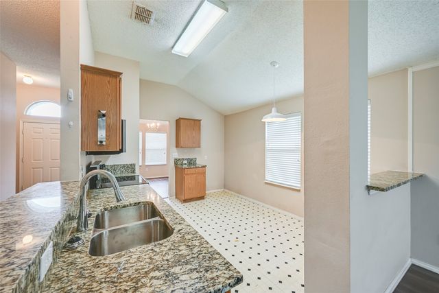 1604 Green Hill Drive, Arlington, TX 76014