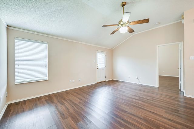 1604 Green Hill Drive, Arlington, TX 76014