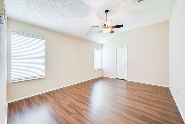 1604 Green Hill Drive, Arlington, TX 76014