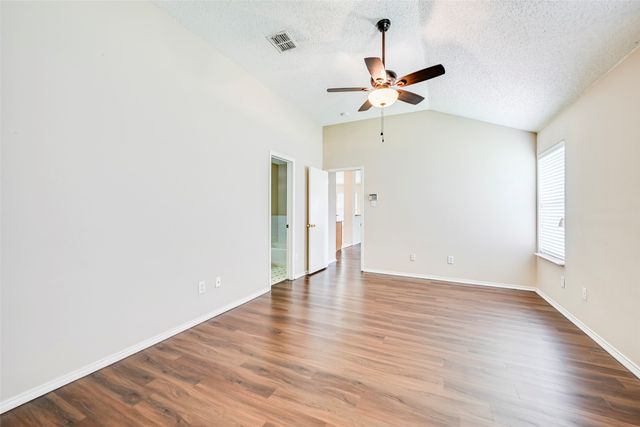 1604 Green Hill Drive, Arlington, TX 76014