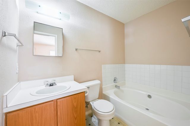 1604 Green Hill Drive, Arlington, TX 76014