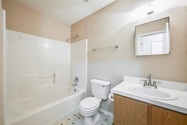 1604 Green Hill Drive, Arlington, TX 76014