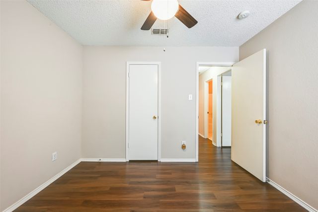 1604 Green Hill Drive, Arlington, TX 76014