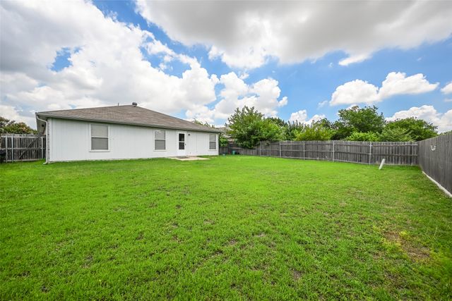 1604 Green Hill Drive, Arlington, TX 76014