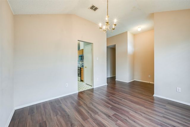 1604 Green Hill Drive, Arlington, TX 76014