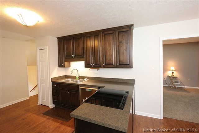 703 Dogwood Road, Jeffersonville, IN 47130