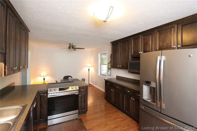 703 Dogwood Road, Jeffersonville, IN 47130