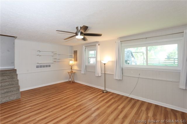 703 Dogwood Road, Jeffersonville, IN 47130