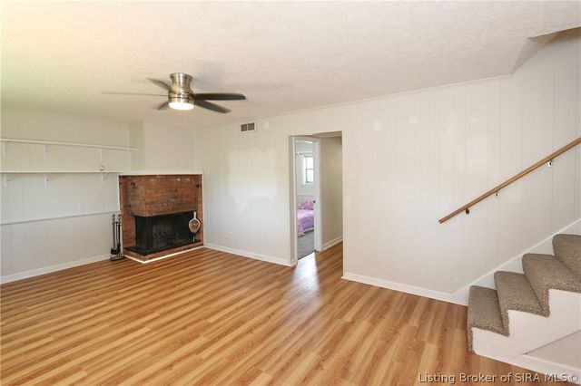 703 Dogwood Road, Jeffersonville, IN 47130
