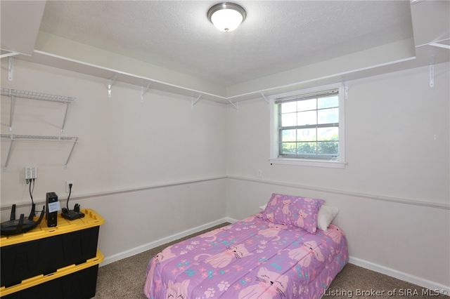 703 Dogwood Road, Jeffersonville, IN 47130