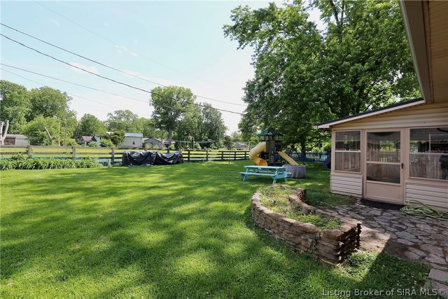 703 Dogwood Road, Jeffersonville, IN 47130