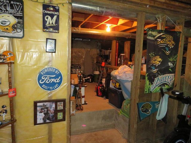 615 CHIPPEWA STREET, Merrill, WI 54452