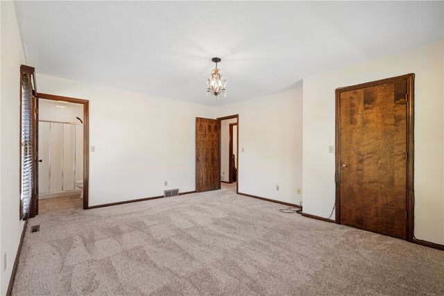 5201 Broadlawn Drive SE, Cedar Rapids, IA 52403
