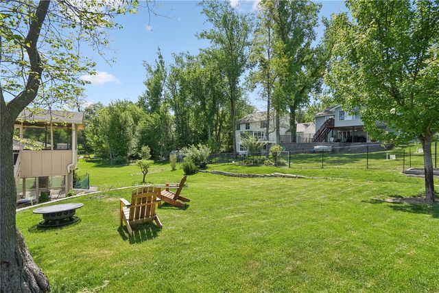 5201 Broadlawn Drive SE, Cedar Rapids, IA 52403