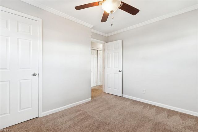 1221 River Oaks DR, Norfolk, VA 23502