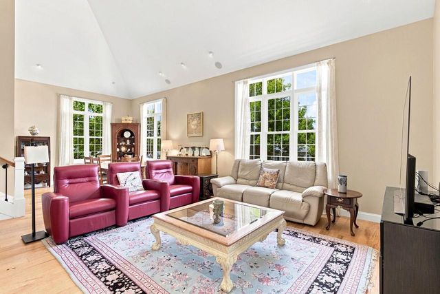 62 Settler Hill Circle, Madison, WI 53717