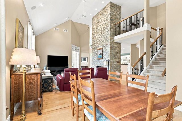62 Settler Hill Circle, Madison, WI 53717