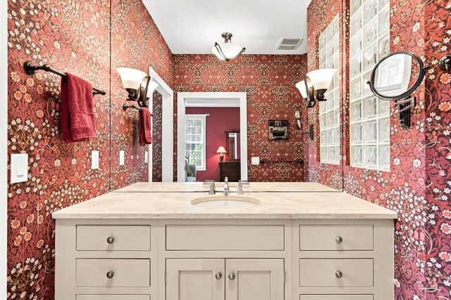 62 Settler Hill Circle, Madison, WI 53717