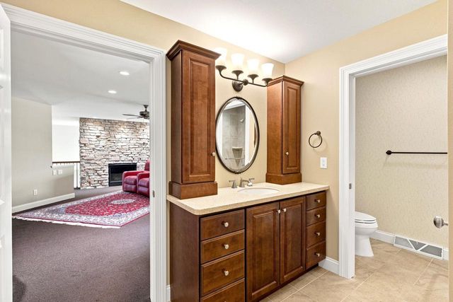 62 Settler Hill Circle, Madison, WI 53717