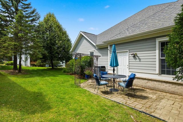 62 Settler Hill Circle, Madison, WI 53717
