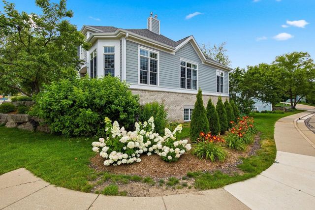 62 Settler Hill Circle, Madison, WI 53717