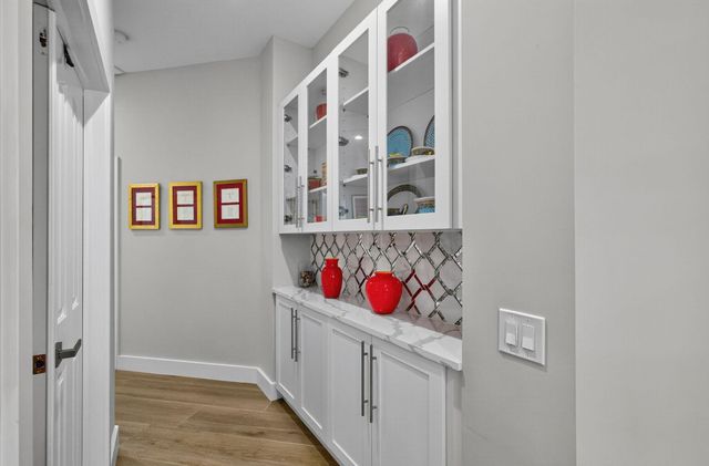 945 Bear Island Circle, West Palm Beach, FL 33409