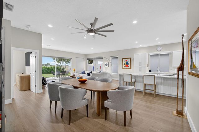 945 Bear Island Circle, West Palm Beach, FL 33409