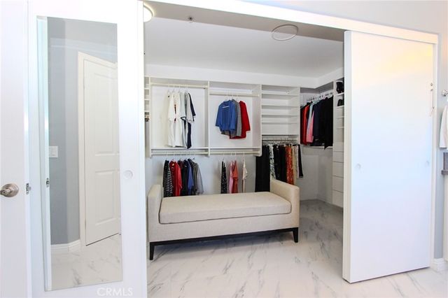 5928 Vista De La Luz, Woodland Hills, CA 91367