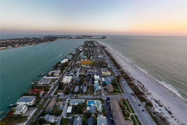 1801 PASS A GRILLE WAY, St Pete Beach, FL 33706