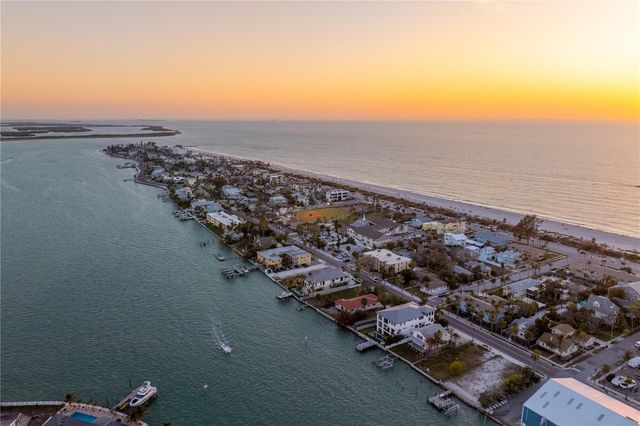 1801 PASS A GRILLE WAY, St Pete Beach, FL 33706