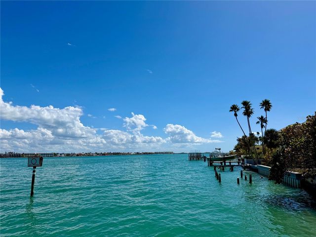 1801 PASS A GRILLE WAY, St Pete Beach, FL 33706