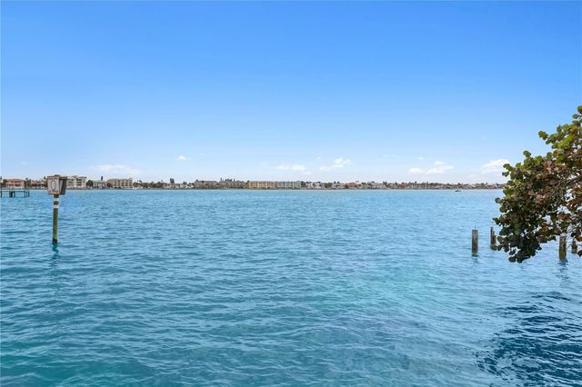 1801 PASS A GRILLE WAY, St Pete Beach, FL 33706