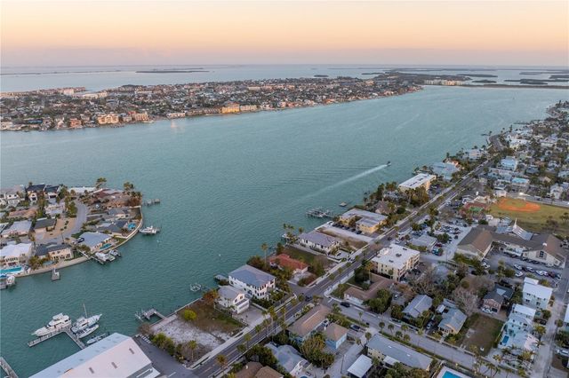 1801 PASS A GRILLE WAY, St Pete Beach, FL 33706