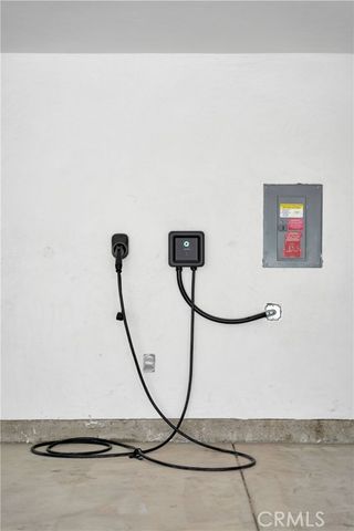 1351 Seward, Los Angeles, CA 90028