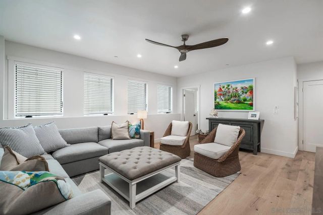 924 D Avenue, Coronado, CA 92118