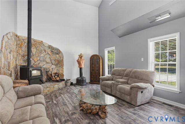10517 Genito Ln, Chesterfield, VA 23832