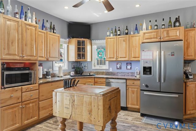 10517 Genito Ln, Chesterfield, VA 23832
