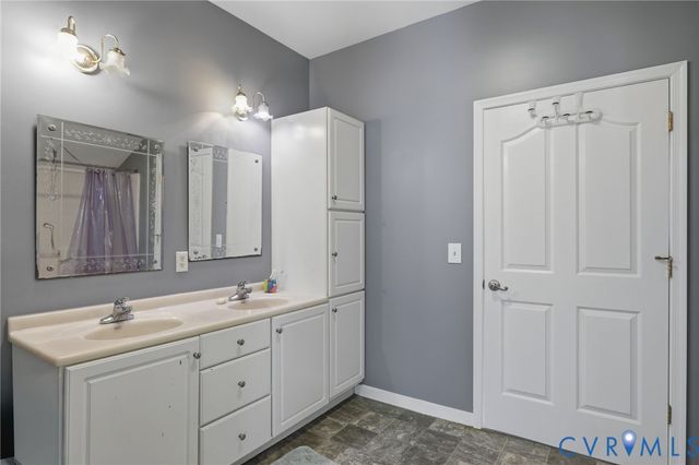 10517 Genito Ln, Chesterfield, VA 23832