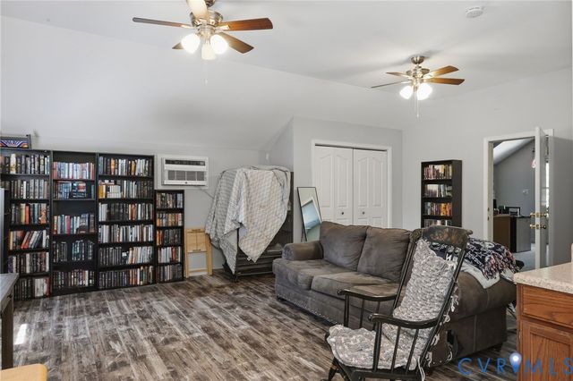 10517 Genito Ln, Chesterfield, VA 23832