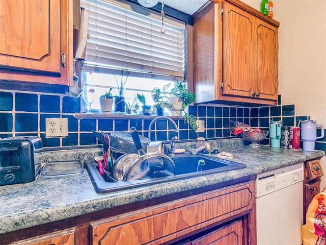 1426 W Watts Street, El Reno, OK 73036