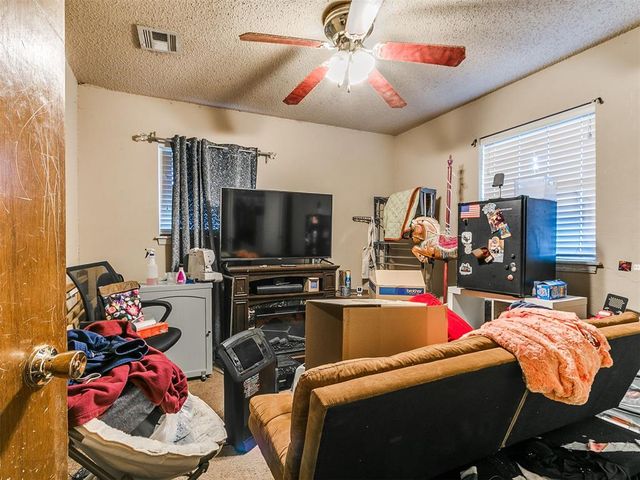 1426 W Watts Street, El Reno, OK 73036