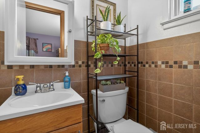 159 Washington Avenue, Old Bridge, NJ 08879