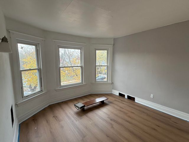 3788 Burns Avenue, Detroit, MI 48214