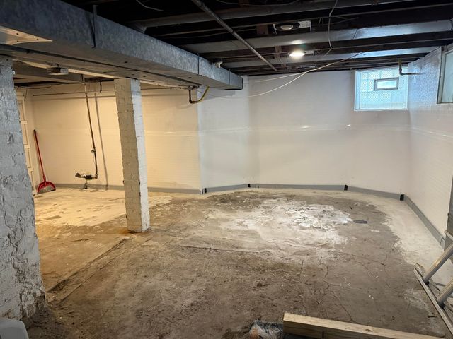 3788 Burns Avenue, Detroit, MI 48214